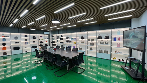 Dongguan Lintai Luggage Co., Ltd.